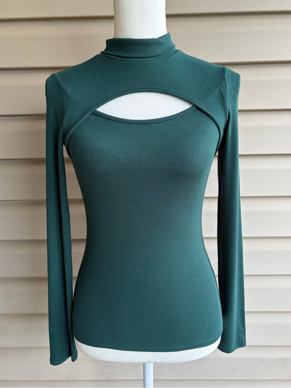Lulus Green Ribbed Cutout Long Sleeve Turtleneck Top - Size Small